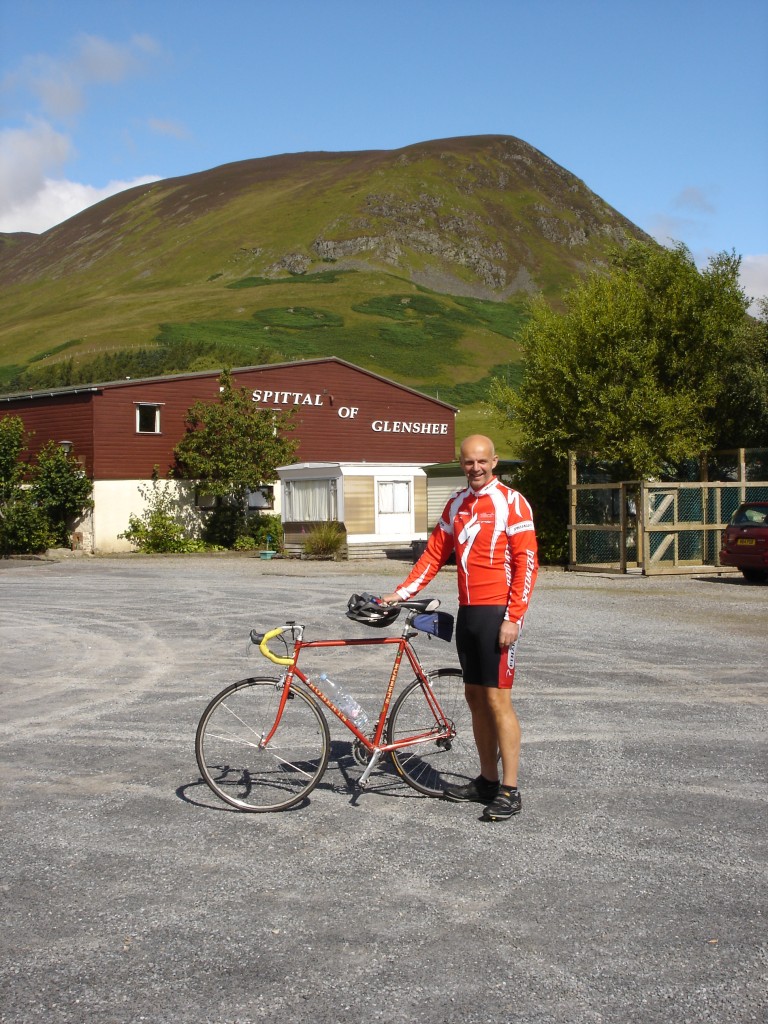 Photo of handsome cyclist would have appeared here!